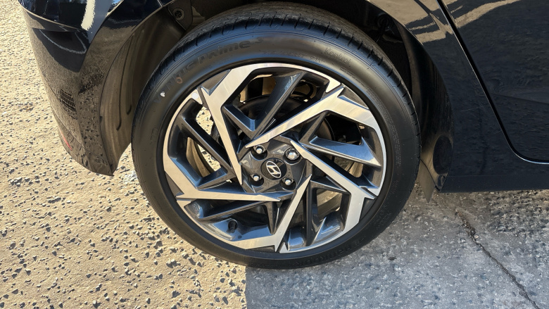 Hyundai i20 1.0T GDi 48V MHD Premium 5dr DCT Petrol Hatchback